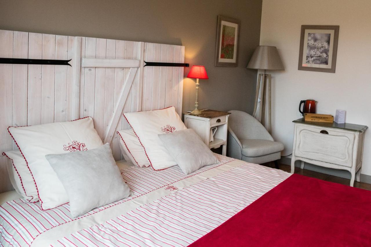 Les Galapons Hotell Trept Exteriör bild